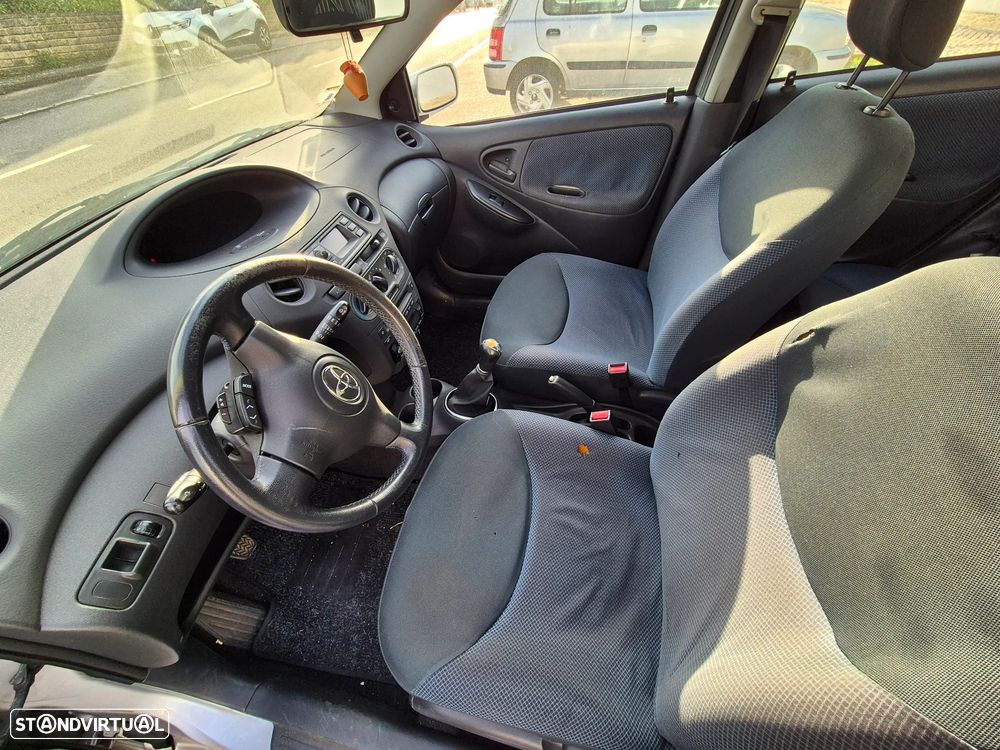 Toyota Yaris 1.0 In-Pack - 11