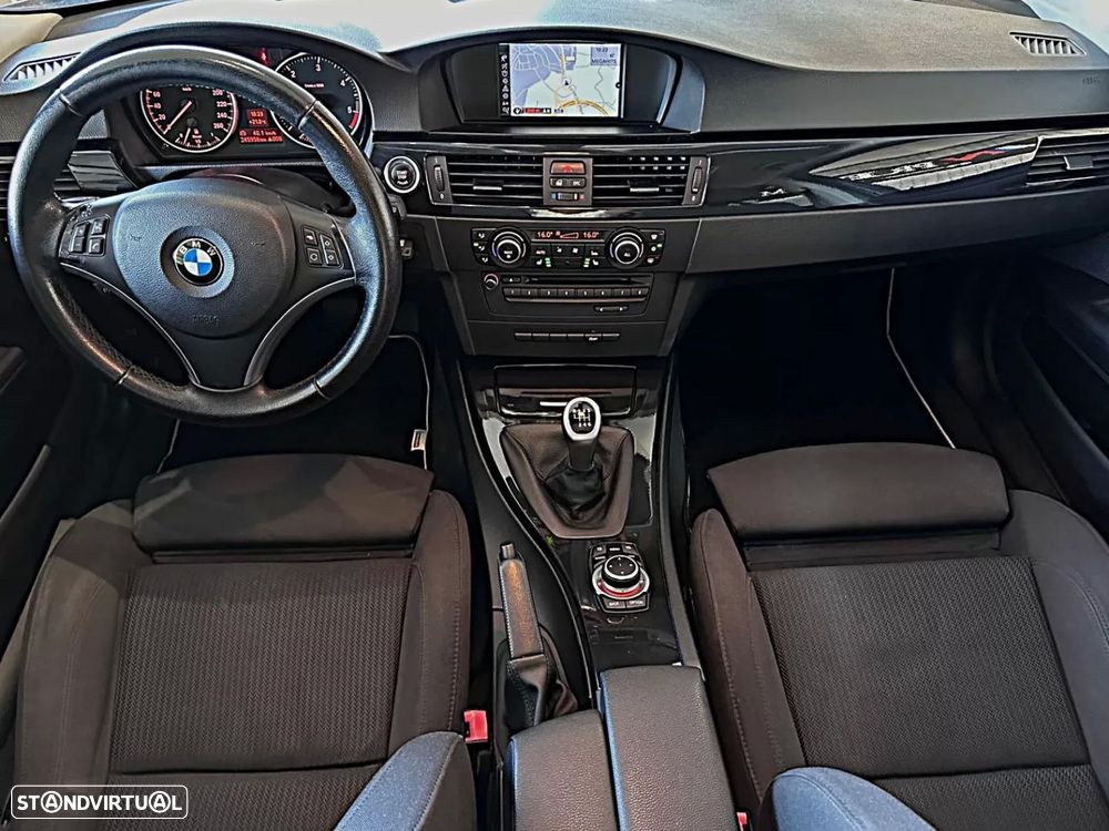BMW 318 d Touring Navigation - 31
