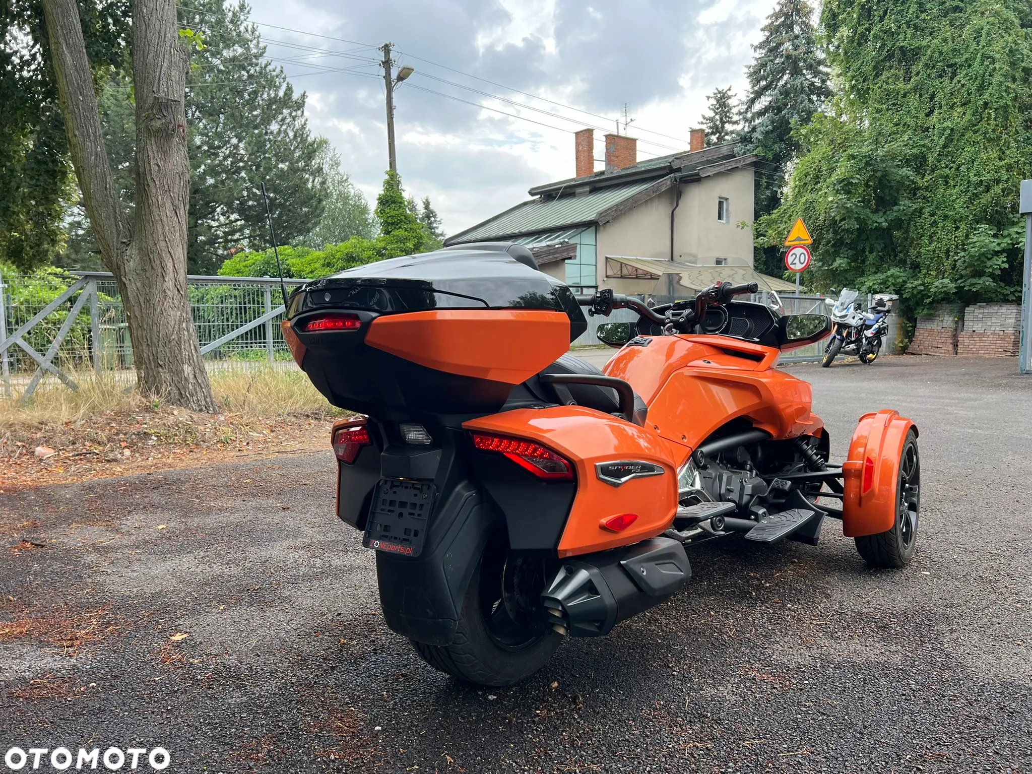 Can-Am Spyder - 6