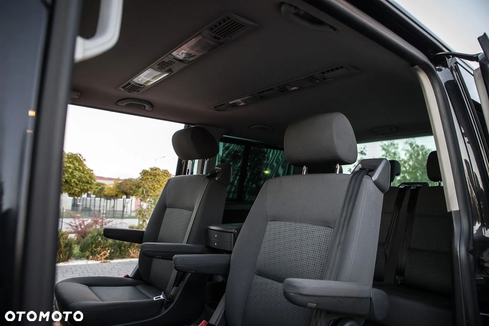 Volkswagen Multivan - 14