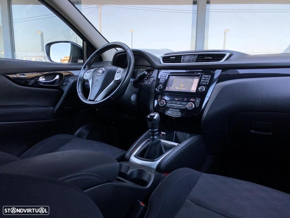 Nissan Qashqai 1.5 dCi 360 - 16