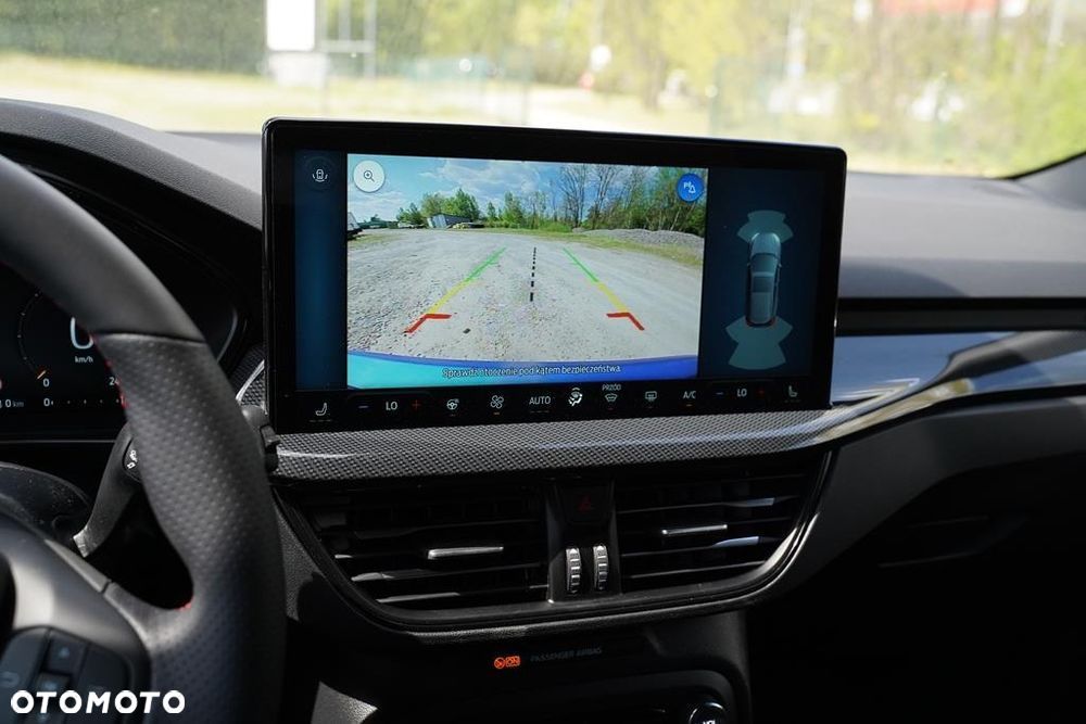 Ford Focus 1.0 EcoBoost mHEV ST-Line X - 19