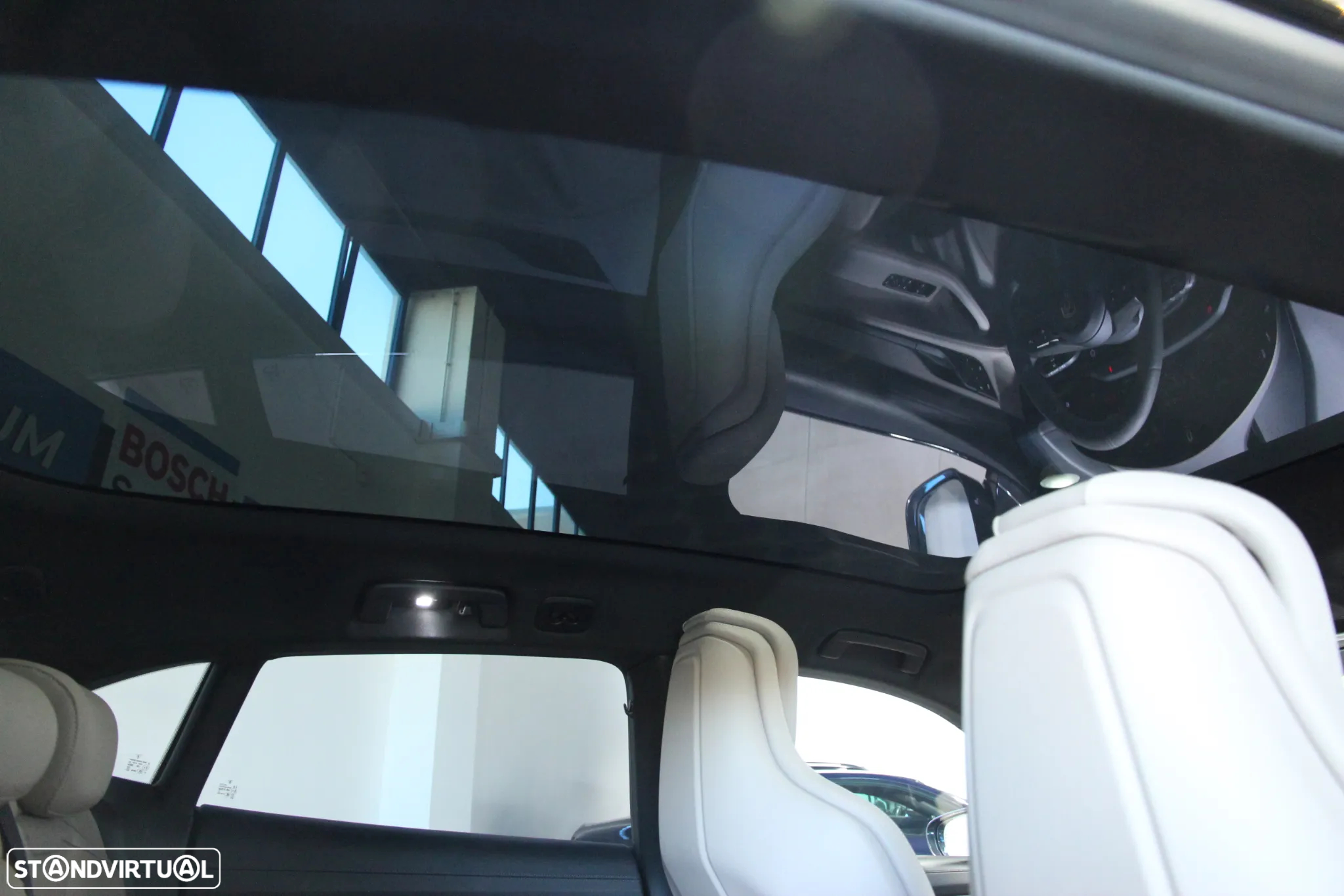 Porsche Taycan Cross Turismo 4S Sport - 31