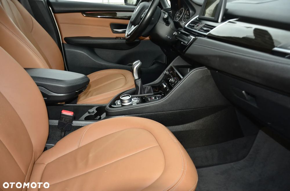 BMW Seria 2 216d GT Luxury Line - 29