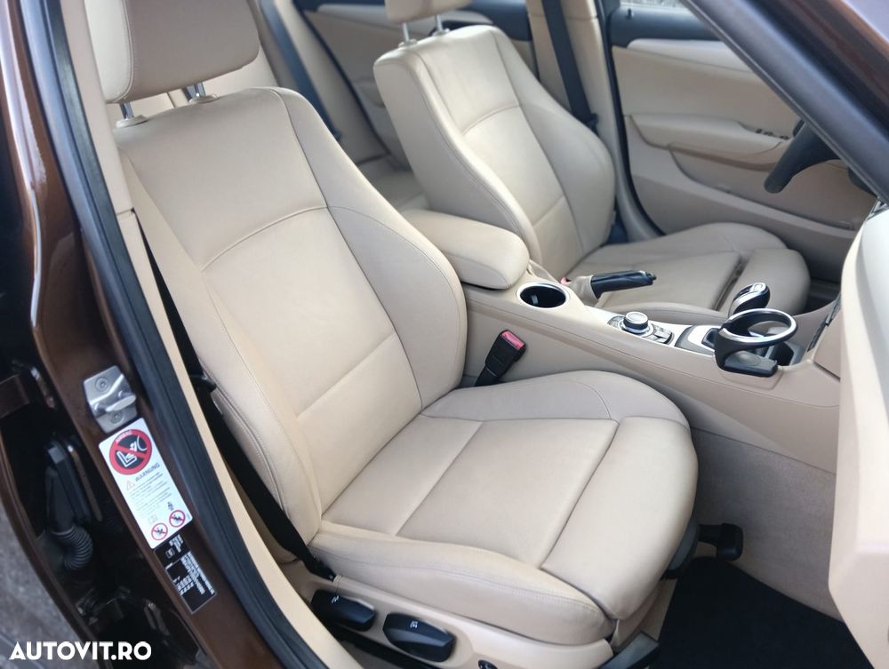 BMW X1 xDrive20d Aut. Sport Line - 11