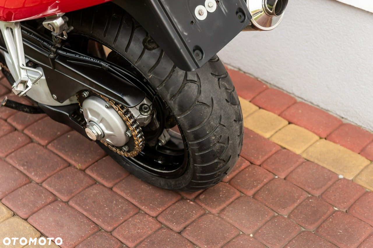 Honda VFR - 8