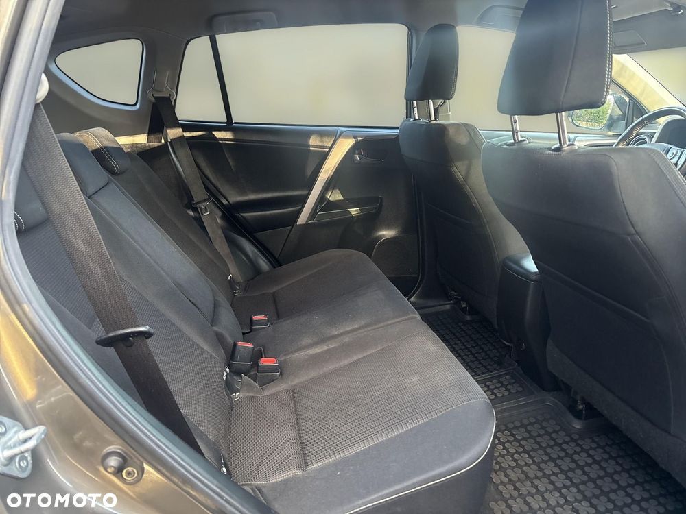 Toyota RAV4 2.0 D-4D Premium 4x2 - 10