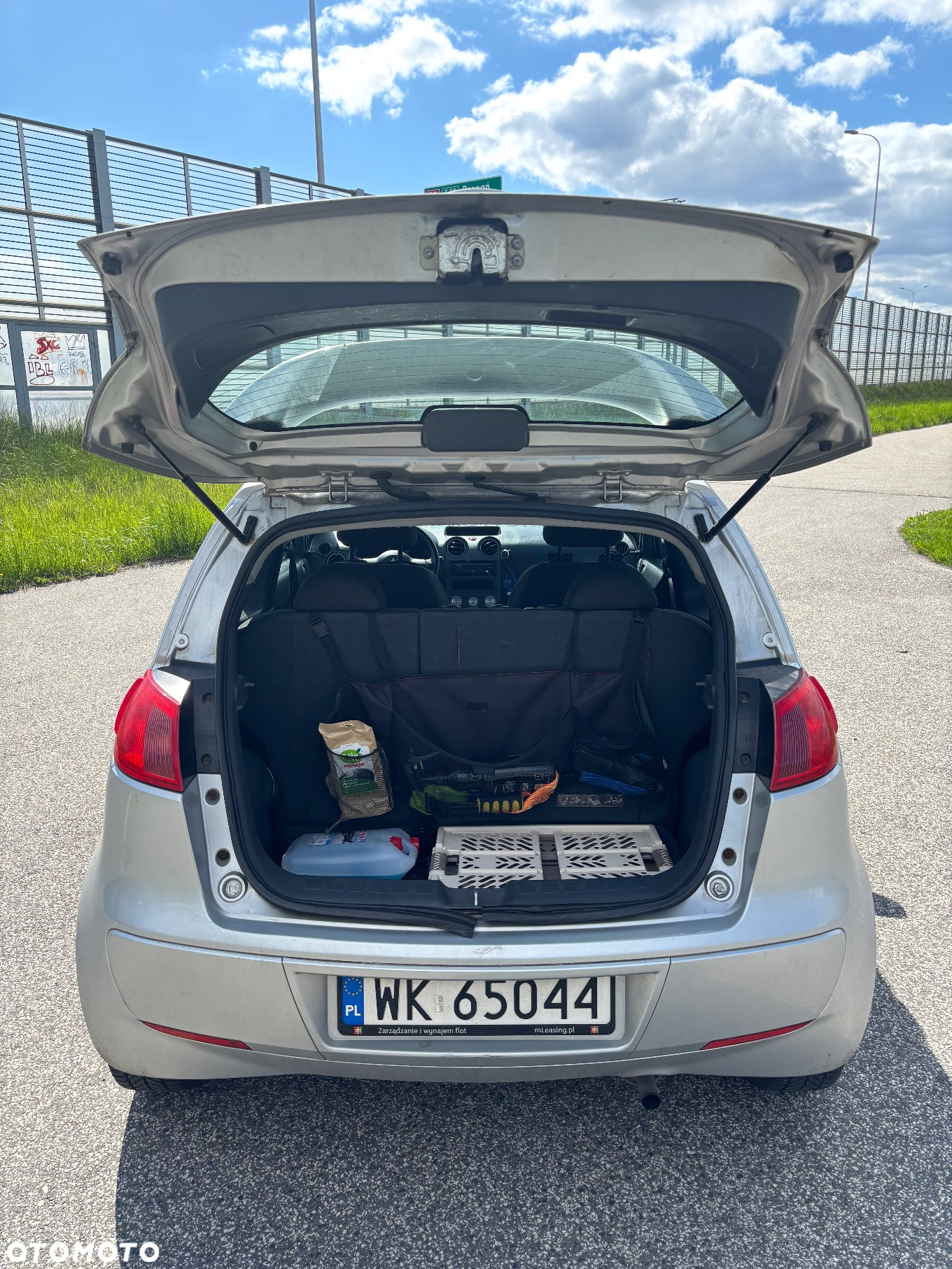 Mitsubishi Colt - 8