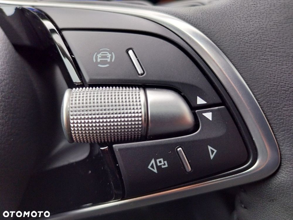 Skoda Superb 2.0 TDI SCR 4x4 L&K DSG - 26