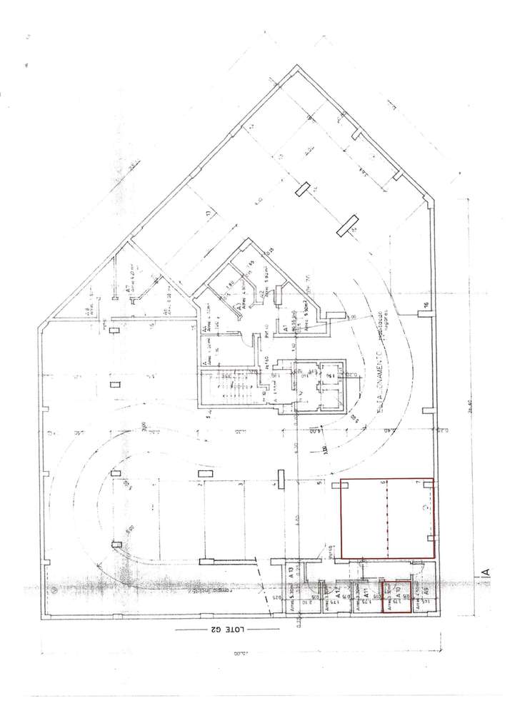 Apartamento T4 com 3 casas de banho, 2 lugares garagem e arrecadação - Grande imagem: 2/2
