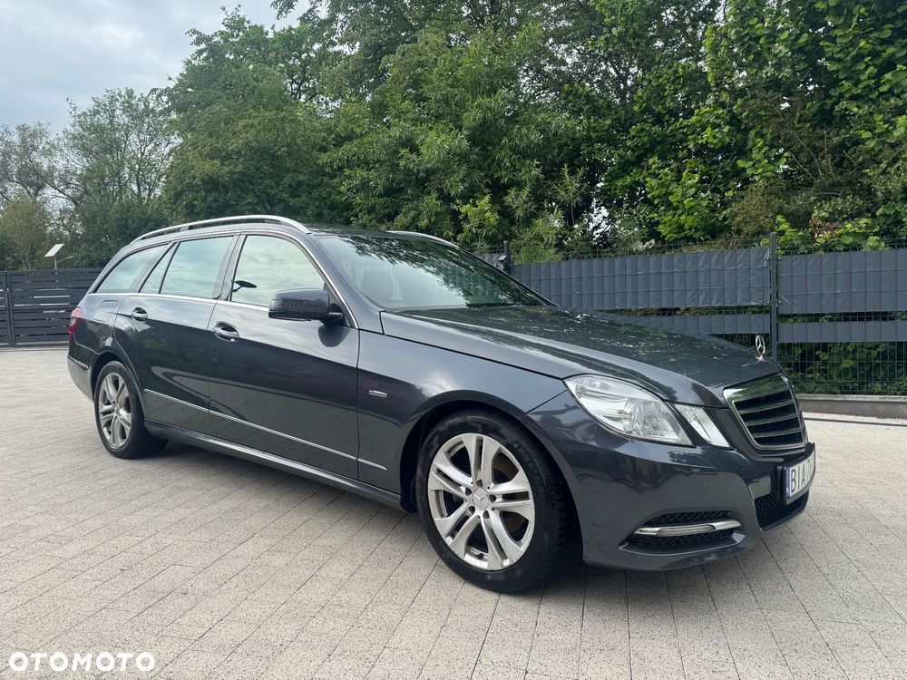 Mercedes-Benz Klasa E 220 CDI BlueEff Avantgarde - 2