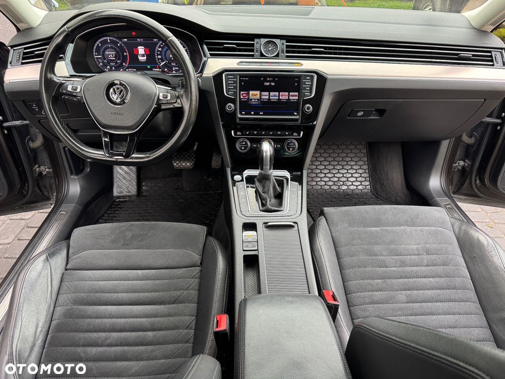 Volkswagen Passat 2.0 TDI BMT 4Mot Highline DSG - 28