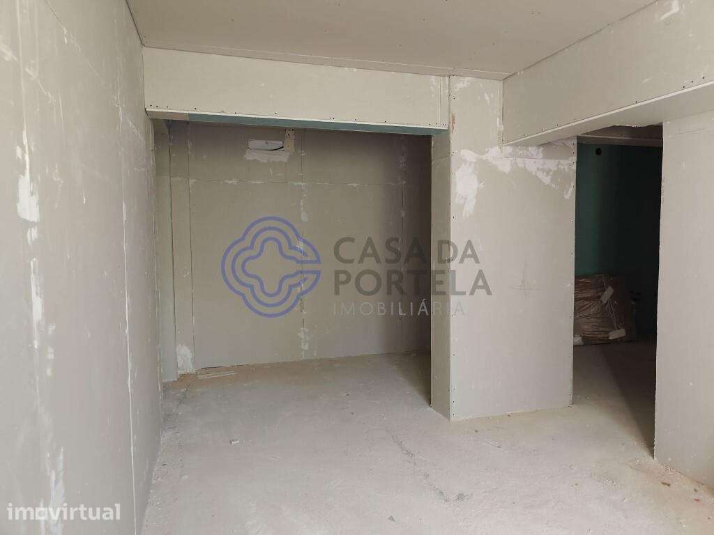 T2 com Ginásio Novo Laranjeiro Almada Feijó - Grande imagem: 5/26