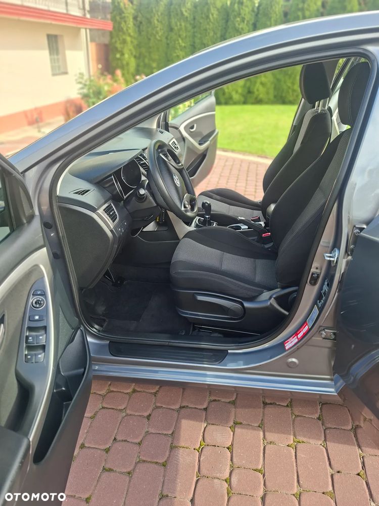 Hyundai i30 - 19