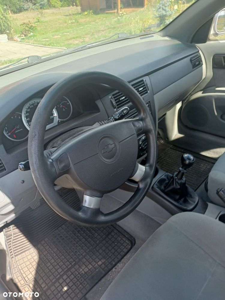 Chevrolet Lacetti - 6