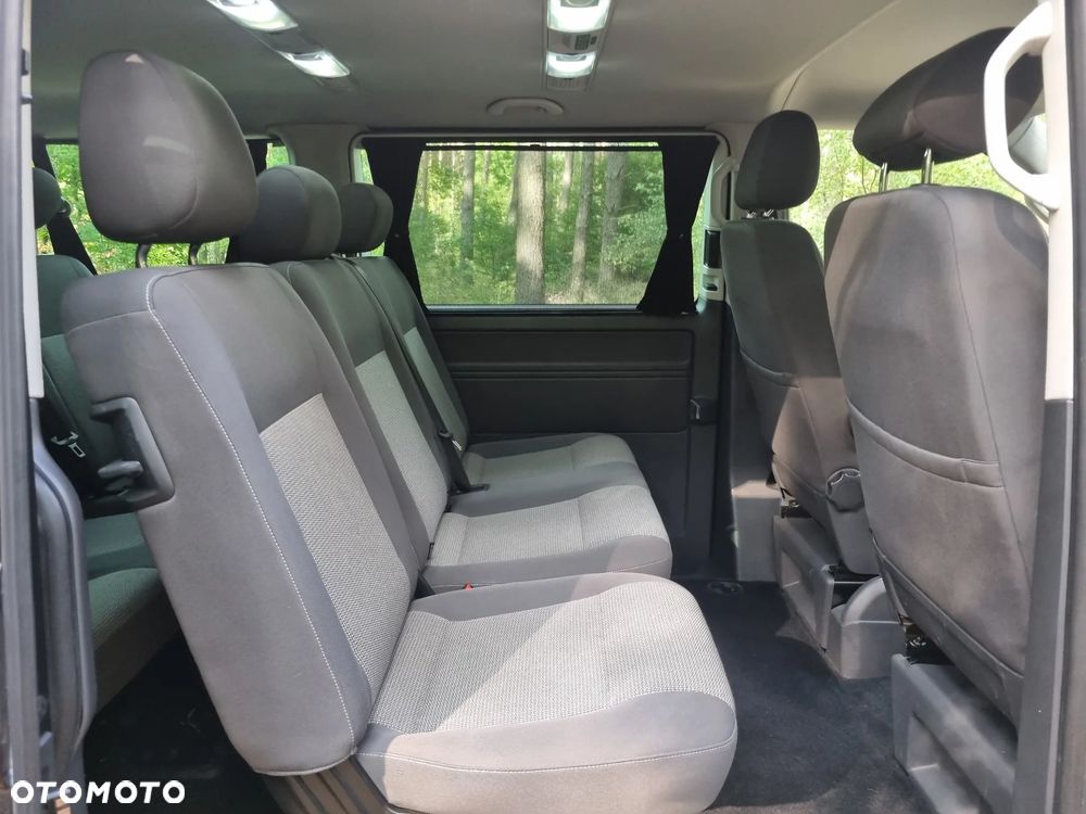 Volkswagen Caravelle - 22