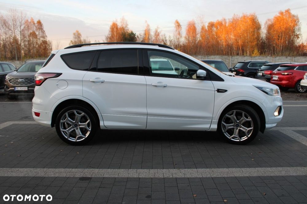 Ford Kuga - 9