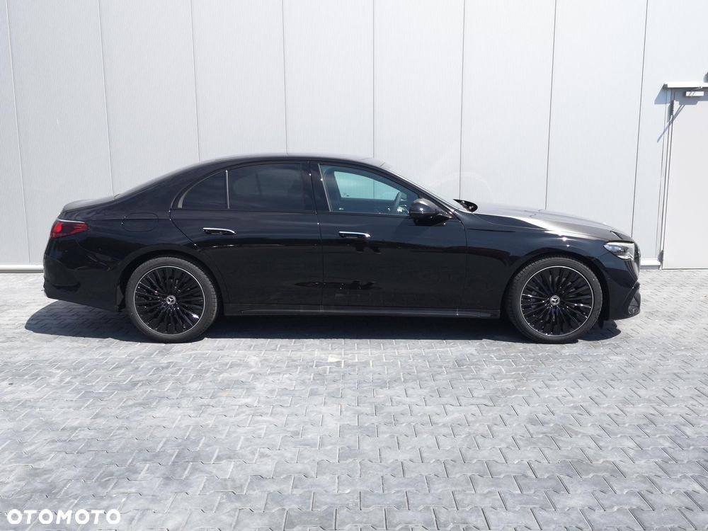 Mercedes-Benz Klasa E 200 mHEV 4-Matic AMG 9G-Tronic - 7