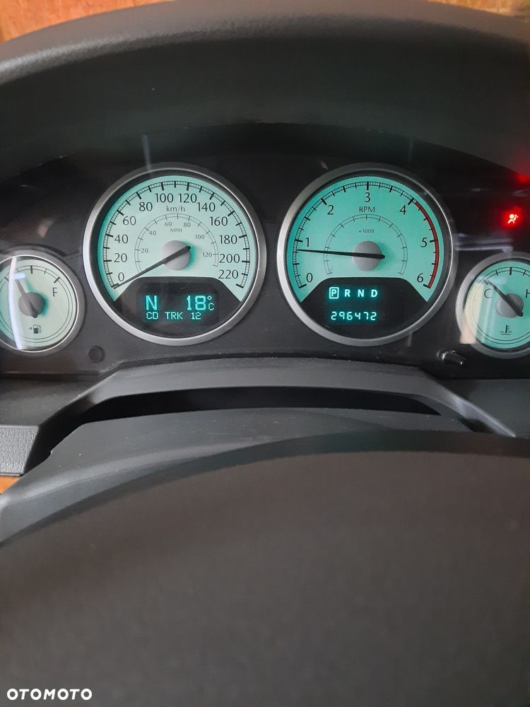 Chrysler Grand Voyager - 8