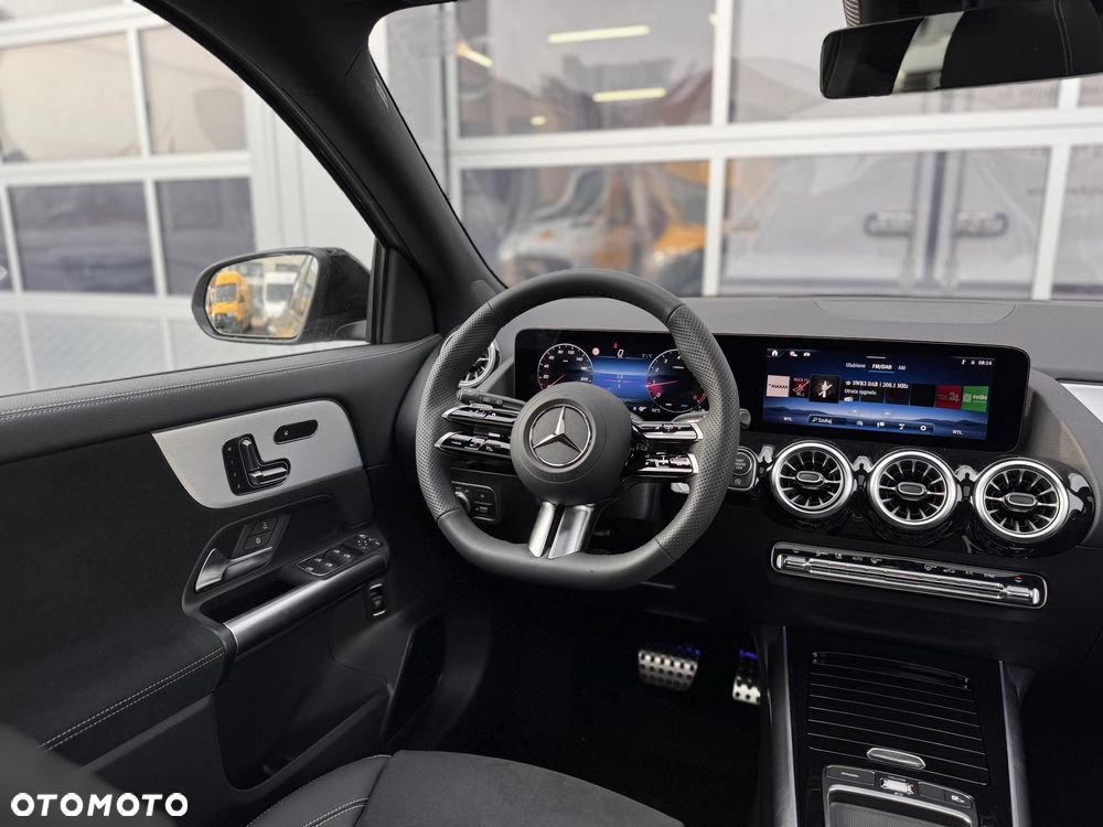Mercedes-Benz GLA 220 mHEV 4-Matic AMG Line 8G-DCT - 14