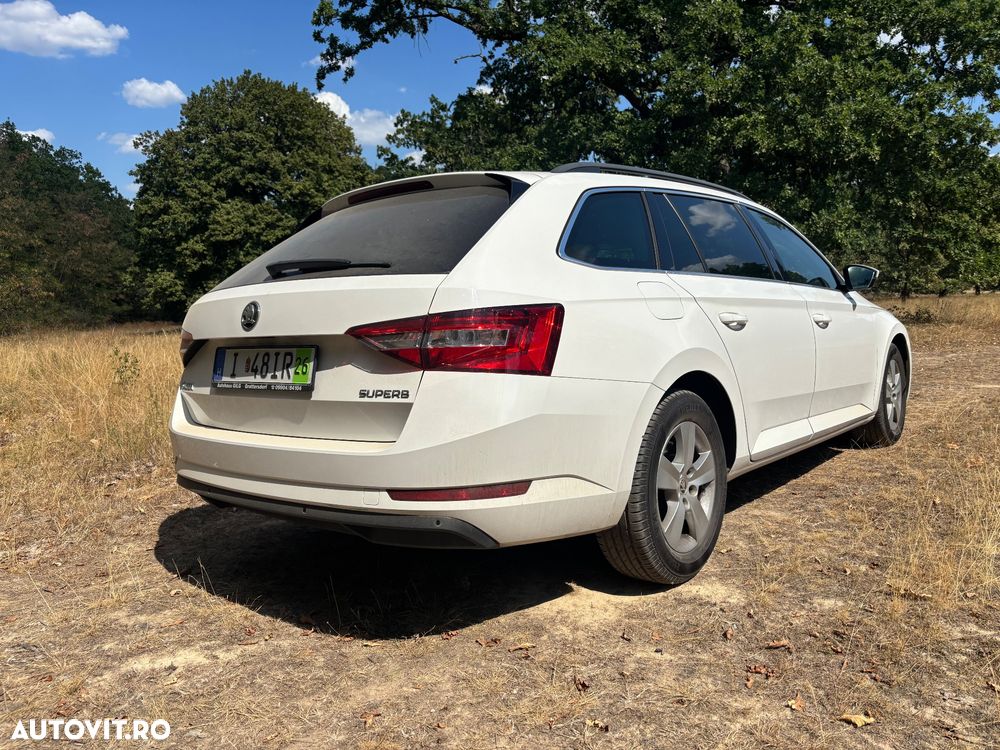 Skoda Superb 2.0 TDI Ambition - 8