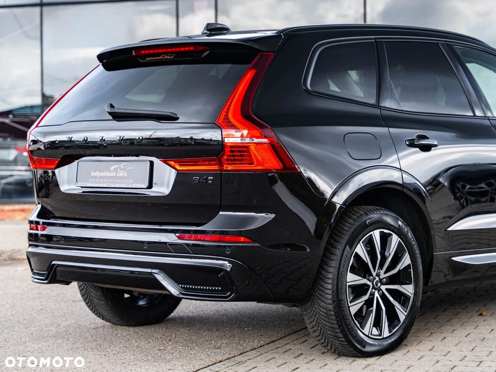 Volvo XC 60 B4 D AWD Plus Dark - 14