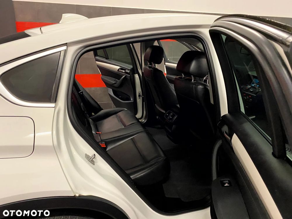 BMW X4 xDrive20d xLine - 22