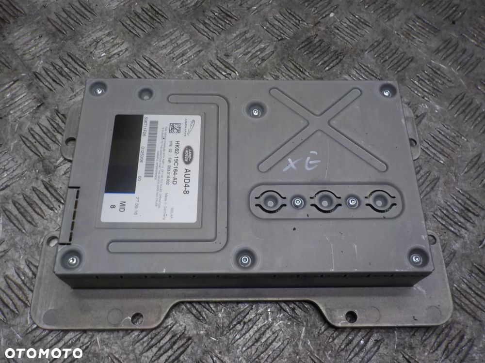 JAGUAR XE WZMACNIACZ AUDIO HK62-19C164-AD - 1