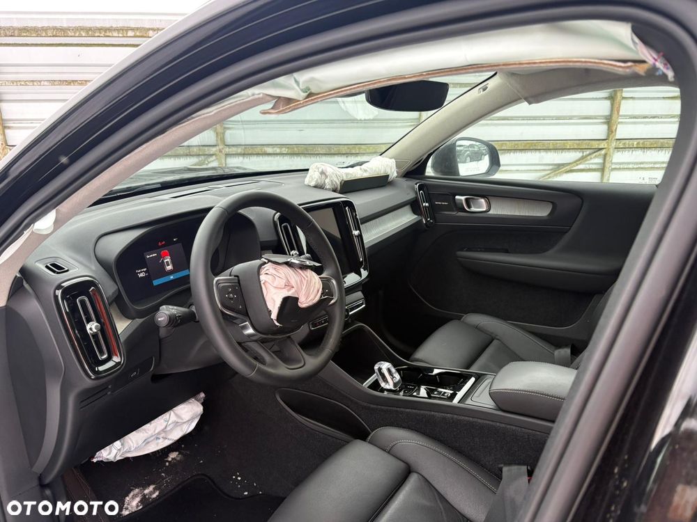 Volvo XC 40 B5 AWD Ultimate Dark - 6