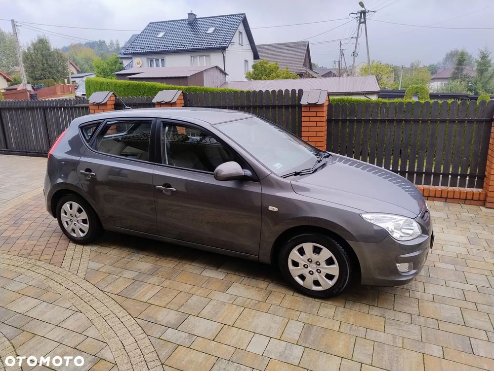 Hyundai i30 1.6 Comfort - 3