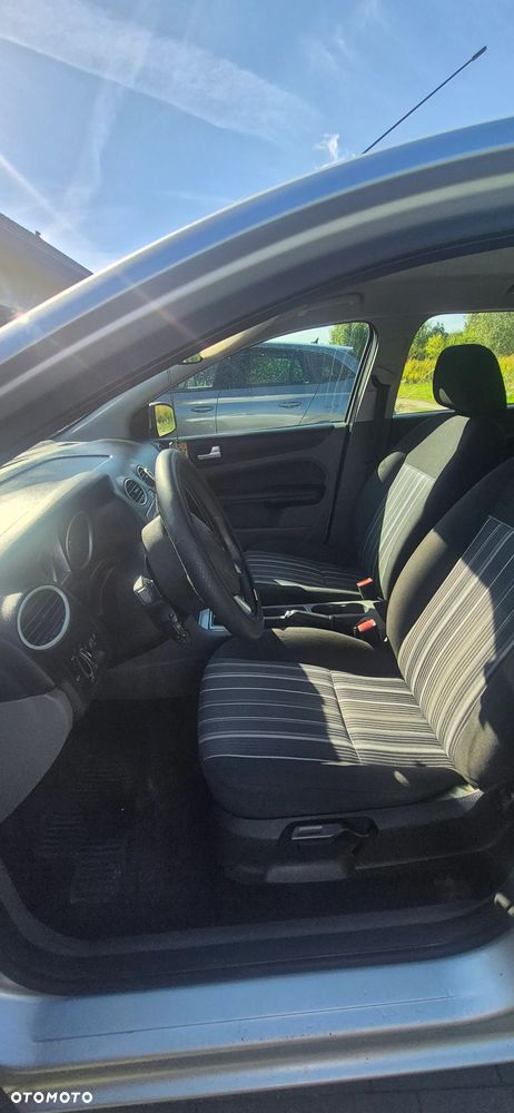 Ford Focus 1.6 TDCi DPF Silver Magic - 11