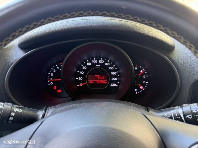 Kia Soul 1.6 CRDi TX - 11