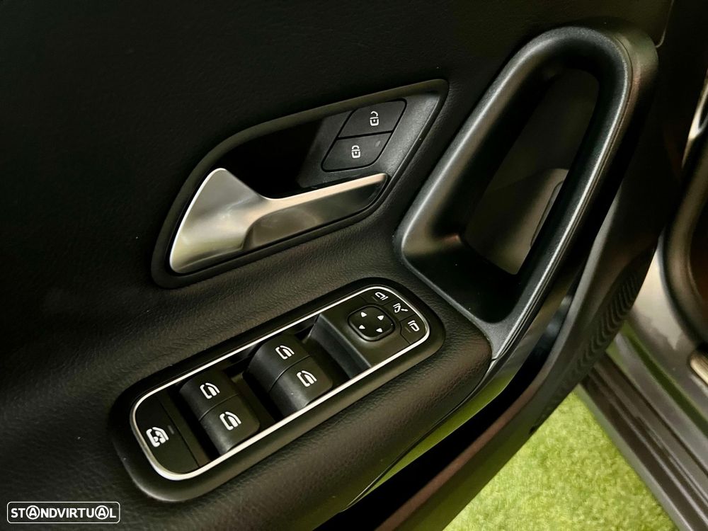 Mercedes-Benz CLA 250 e Shooting Brake Style Plus - 22