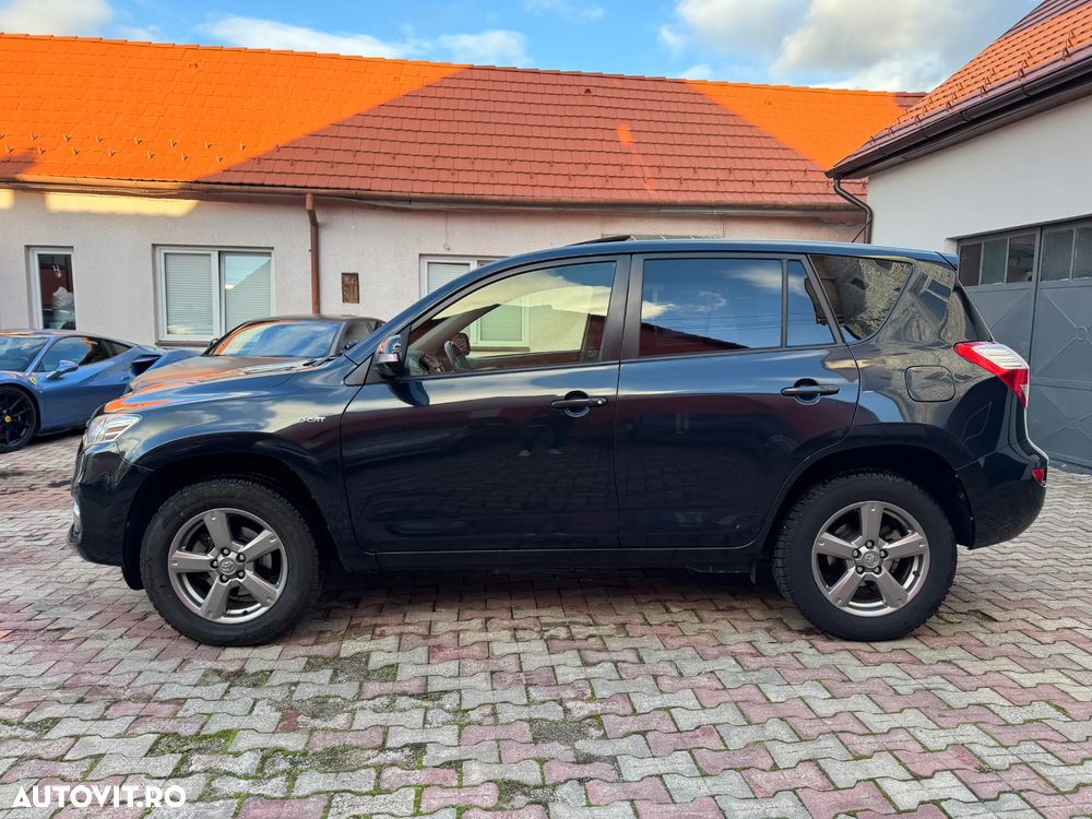 Toyota RAV4 ver-2-2-d--4cat-4wd-aut-luxury-18- - 18
