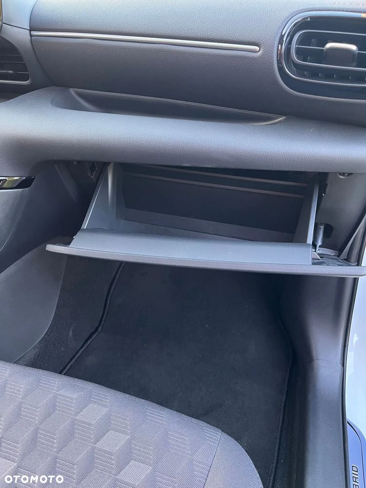Toyota Yaris - 36