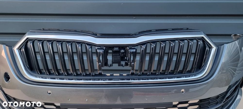 SKODA OCTAVIA IV 2019- Zderzak przód oryginał MG023 - 3