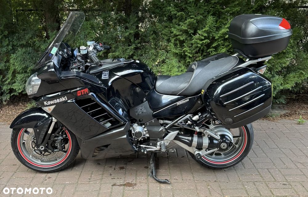 Kawasaki GTR - 9