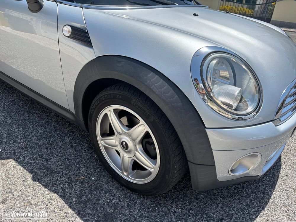 MINI Clubman Cooper D - 16