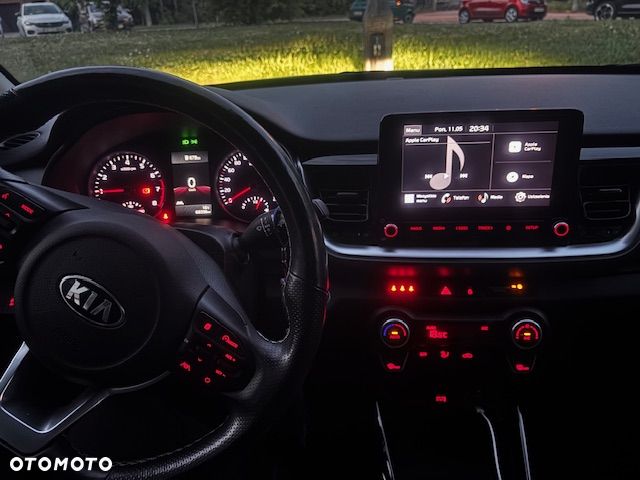 Kia Stonic 1.0 T-GDI L Business Line - 28