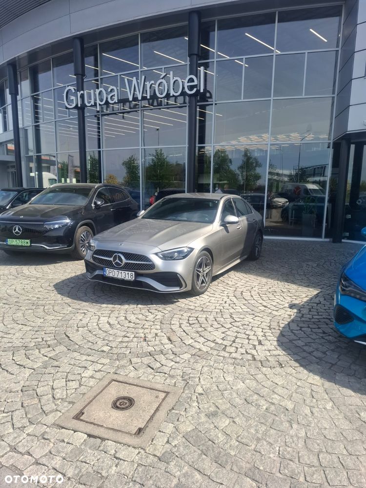 Mercedes-Benz Klasa C 200 4Matic 9G-TRONIC AMG Line Advanced - 2