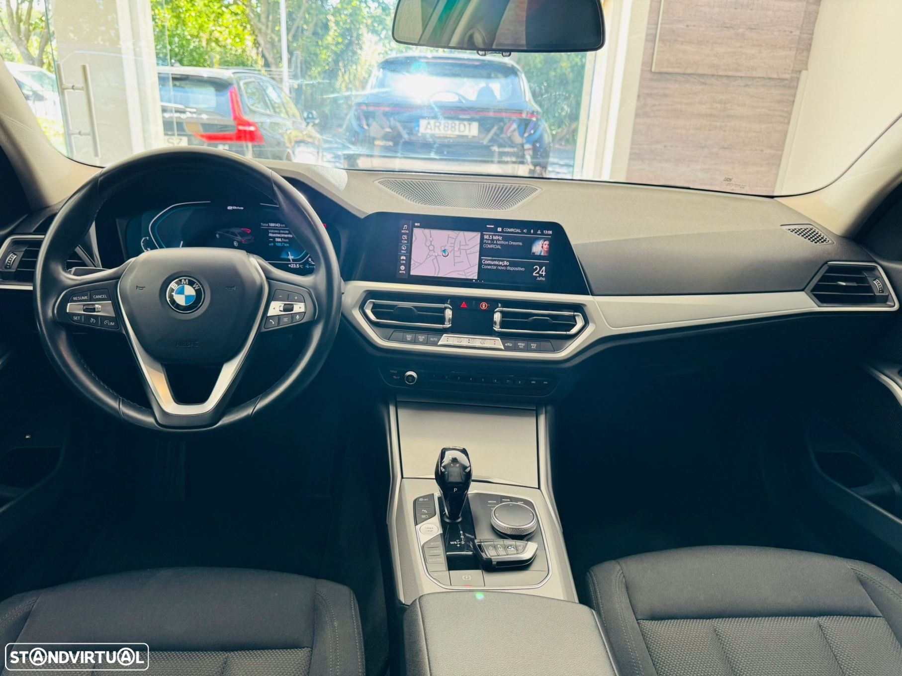 BMW 330 e iPerformance Line Sport - 8