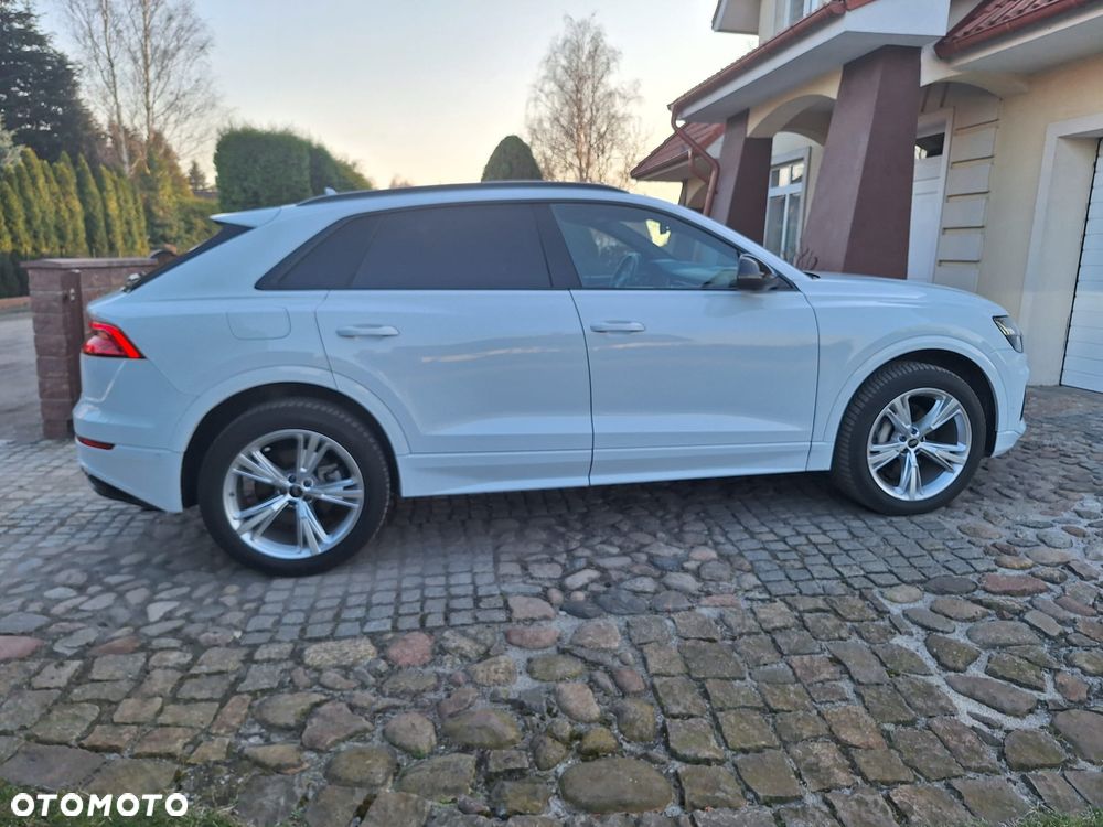 Audi Q8 55 TFSI mHEV Quattro Tiptronic - 1