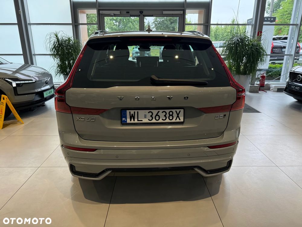 Volvo XC 60 B5 B AWD Plus Dark - 9