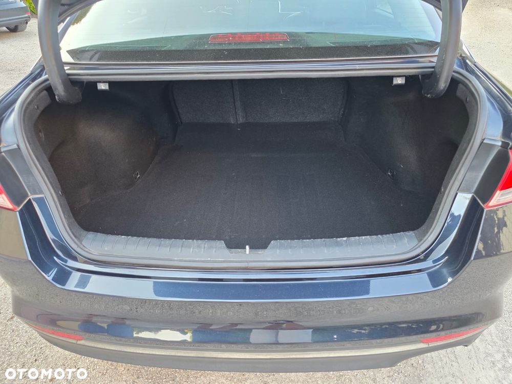 Kia Optima 1.7 CRDI L DCT - 22