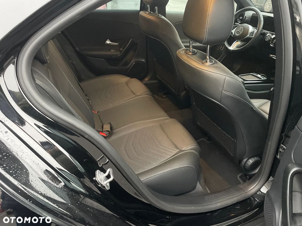 Mercedes-Benz Klasa A 180 d 8G-DCT AMG Line - 10