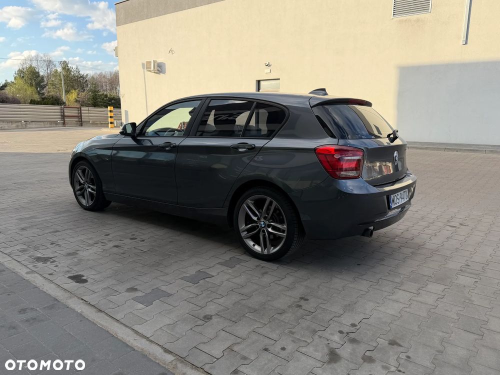 BMW Seria 1 116d Sport Line - 8