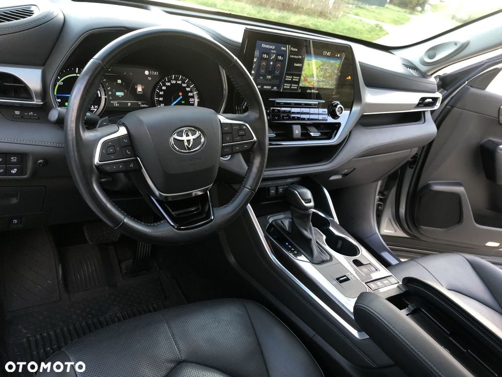 Toyota Highlander 2.5 Hybrid Executive Style - 11