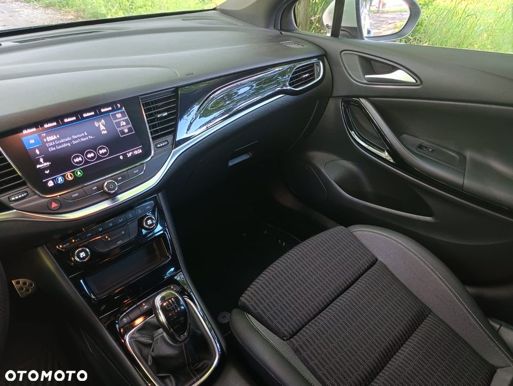 Opel Astra 1.2 Turbo Elegance - 17