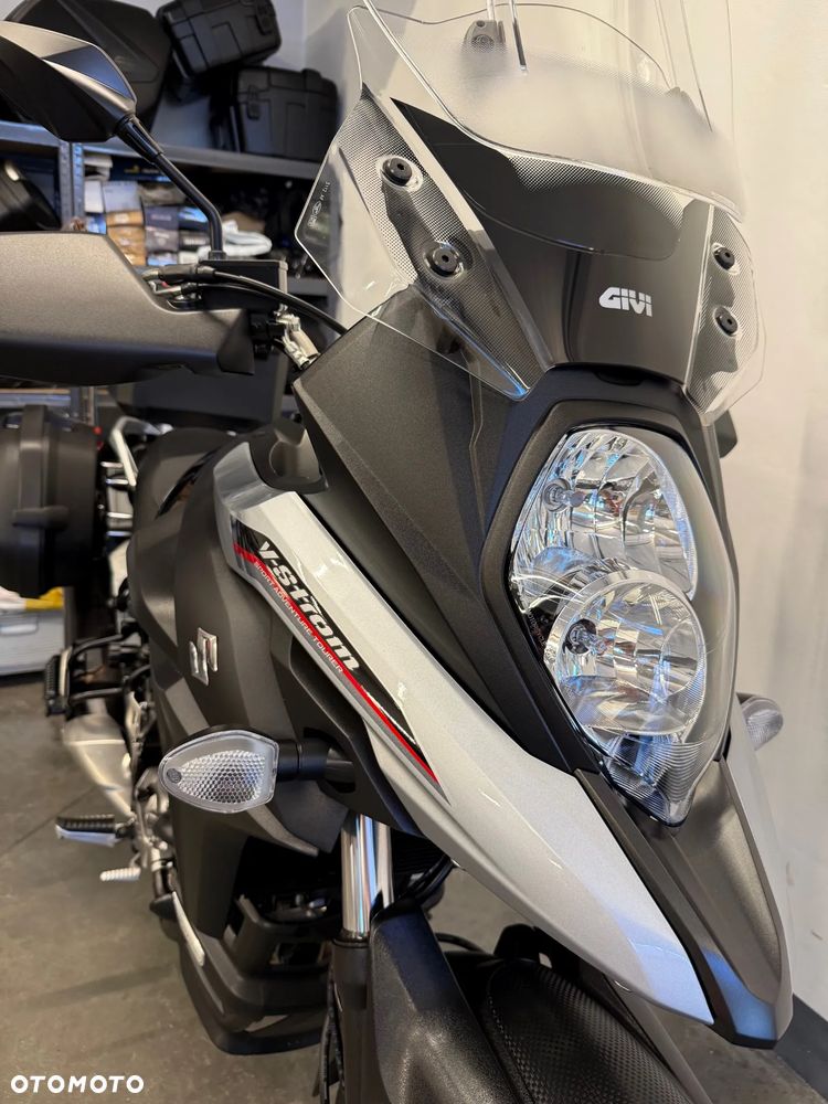 Suzuki V-STROM - 33