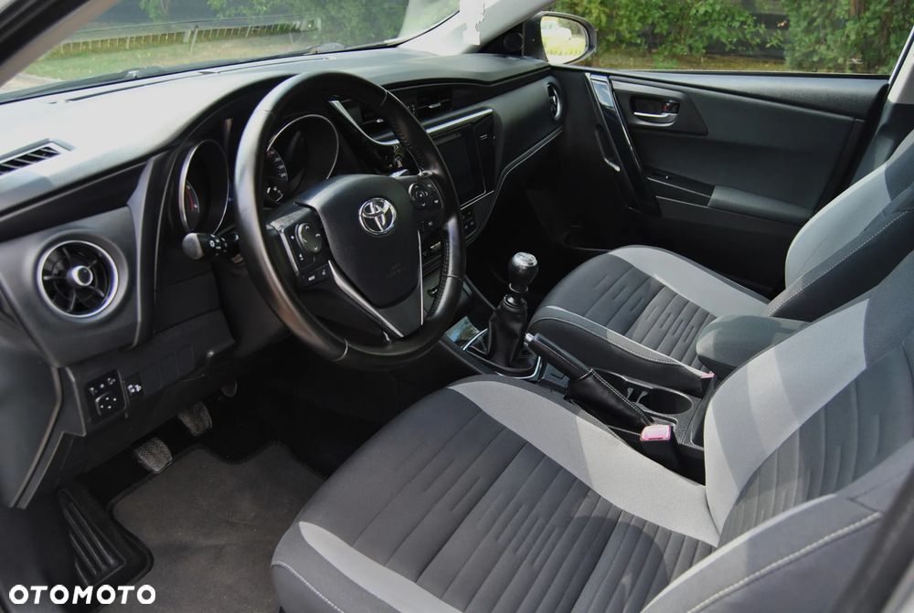 Toyota Auris 1.6 D-4D Dynamic - 5